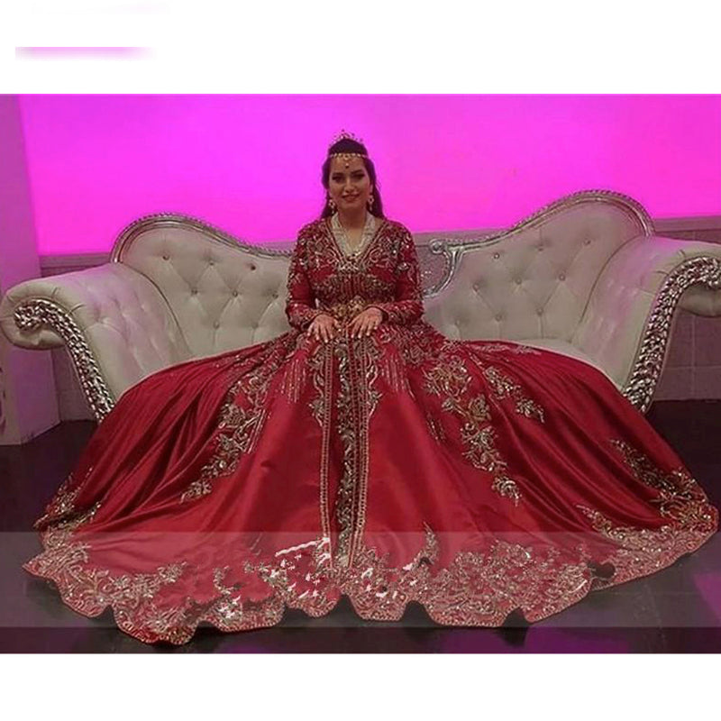 2022 Vintage Arabic Moroccan Caftan Evening Dress Long Sleeve Dark Red Satin Lace Appliques Saudi Arabia Prom Party Gown